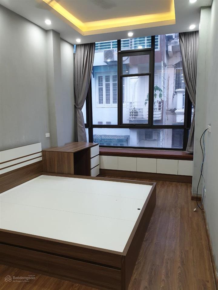 Cc bán mbkd 5 tầng, mb 32m2, đường ô tô, kd tốt, phố võ văn dũng, đống đa