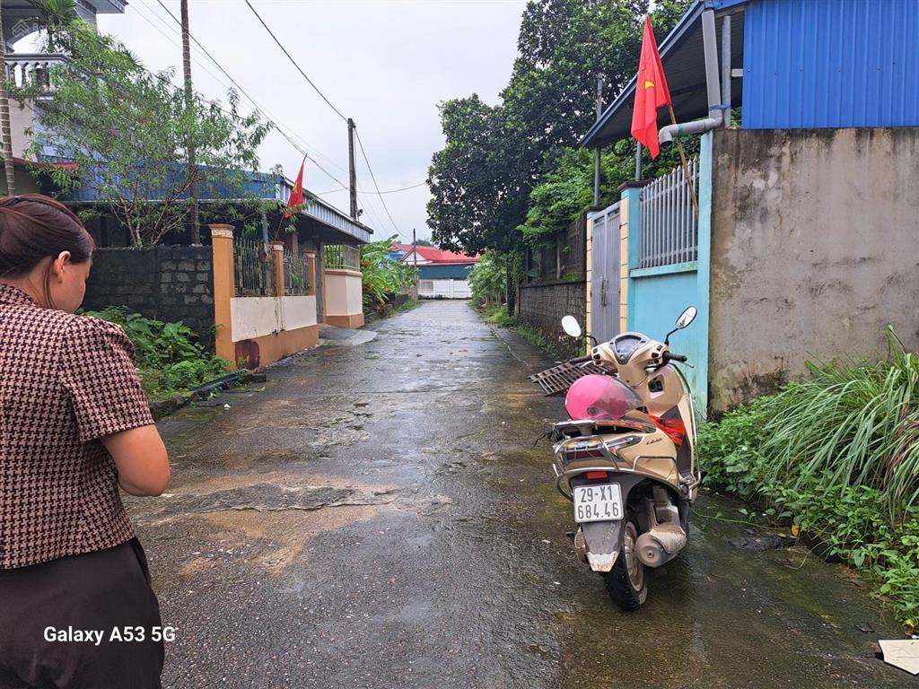 120m² gần hồ, gần ql21, sân golf  tđc văn mỹ hoàng văn thụ. đường thông, 2.4 tỷ vuông đét