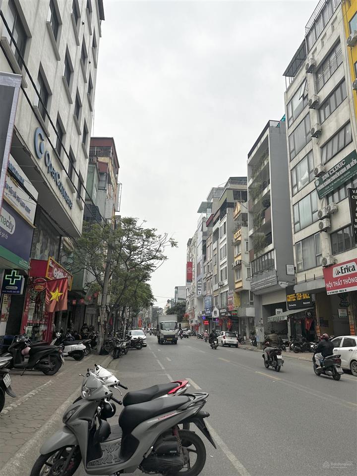 Mặt phố trung phụng  mặt tiền 5m  vỉa hè đá bóng  kd cực sầm uất chỉ 16. x tỷ