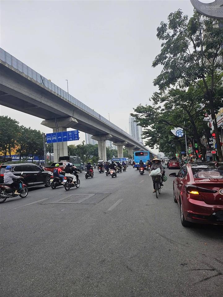 Siêu hot  mp nguyễn trãi (đối diện royal city), sổ vuông, 40m2, 5 tầng, mt 3.9m chỉ nhỉnh 21 tỷ