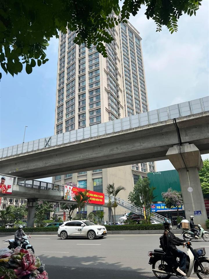 Siêu hot  mp nguyễn trãi (đối diện royal city), sổ vuông, 40m2, 5 tầng, mt 3.9m chỉ nhỉnh 21 tỷ