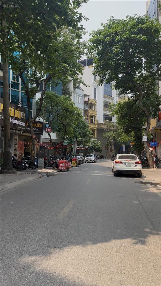 Lô góc 1 mặt phố vương thừa vũ + 1 mặt ngõ 2 ôtô tránh, vỉa hè 5m, đoạn kd sầm uất nhất