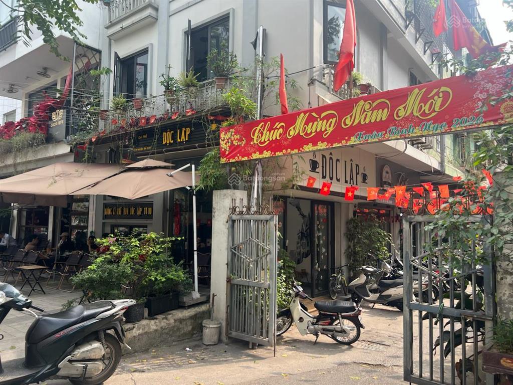 Chỉ 300tr/m2 có nhà lô góc, 2 mặt ôtô tránh phố thái thịnh, 30m ra mặt phố, 45m2 x 4t x mt 3.7m