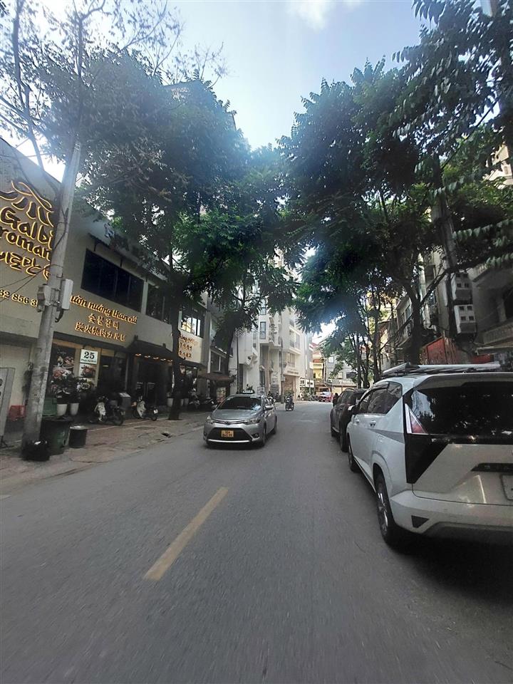 Hot  building 7 tầng mp tam khuơng  tôn thất tùng, thang máy, thông sàn, vỉa hè, kd sầm uất