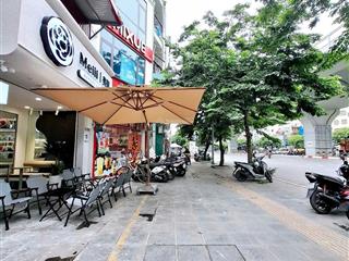 Cực hiếm  bán nhà mặt phố đại la, 2 thoáng kinh doanh sầm uất, vỉa hè 5m, giá siêu rẻ