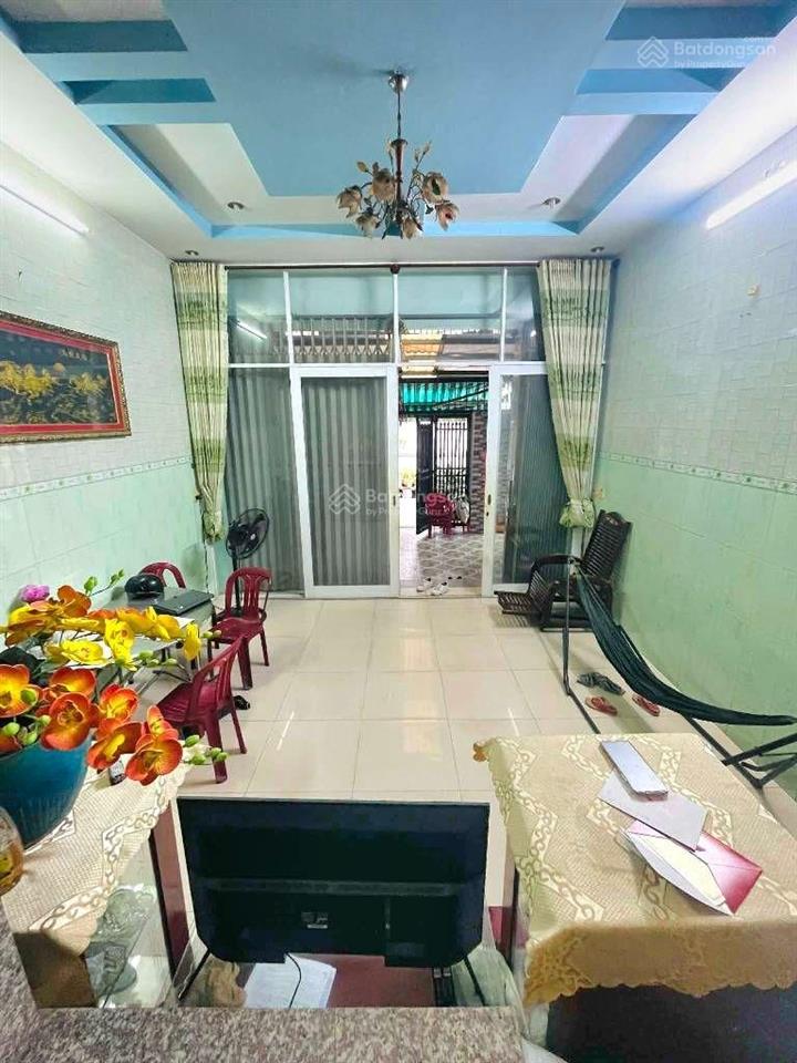 Nhà 2 tầng 2 mặt tiền trước sau rộng 5 và 7m, hẻm 532 đường lê trọng tấn, tân phú, dt 93m2, chỉ8,5t