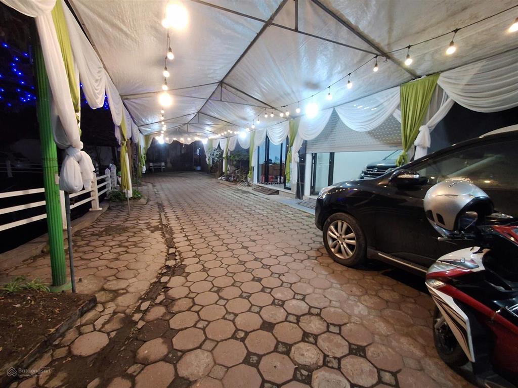 Bán đất tặng nhà 55m lô góc  view hồ  ô tô tránh phường việt hưng, long biên nhỉnh 12 tỷ.