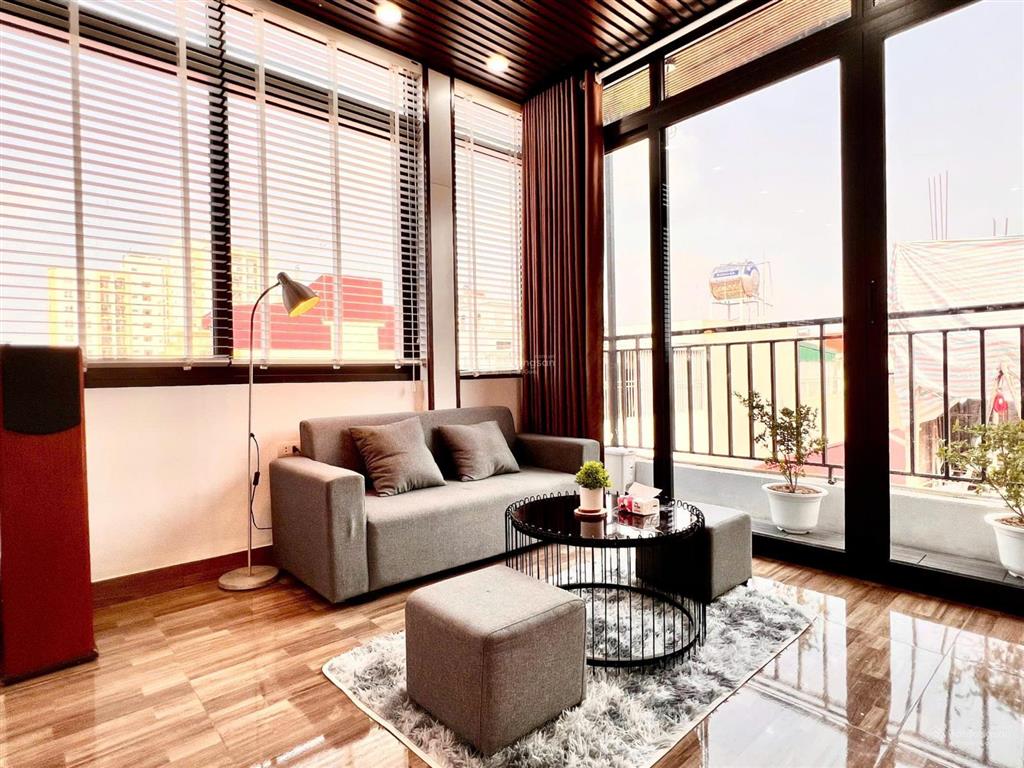 Giảm sốc 5 tỷ  tòa nhà dòng tiền gần 1 tỷ/năm  90m phố hồng tiến, long biên x 8t thang máy.