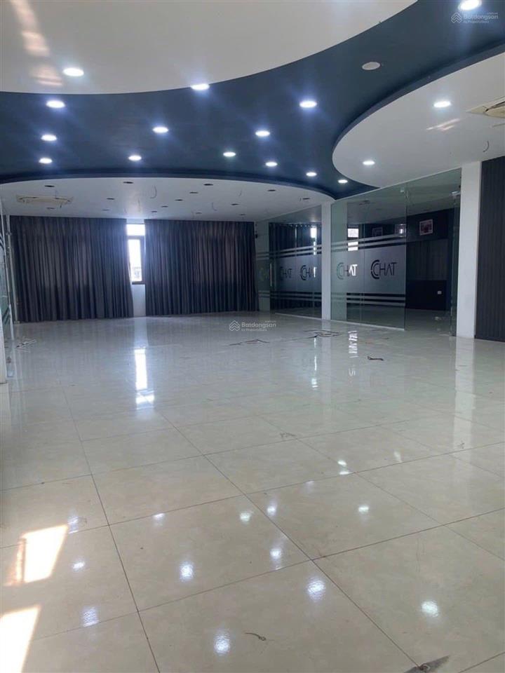 Cho thuê nhà nguyên căn hoặc tầng lẻ 330m/tầng ngọc thụy, khai sơn giá chỉ 15 triệu/tháng.