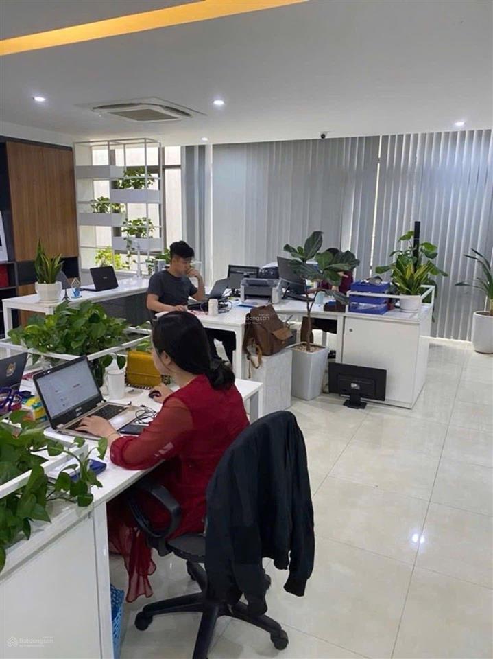 Cho thuê nhà nguyên căn hoặc tầng lẻ 330m/tầng ngọc thụy, khai sơn giá chỉ 15 triệu/tháng.