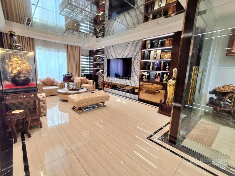 Giảm 4 tỷ giá mới chỉ còn 15 tỷ phố vũ đức thận  việt hưng 62m x 7t thang máy  kinh doanh đa dạng
