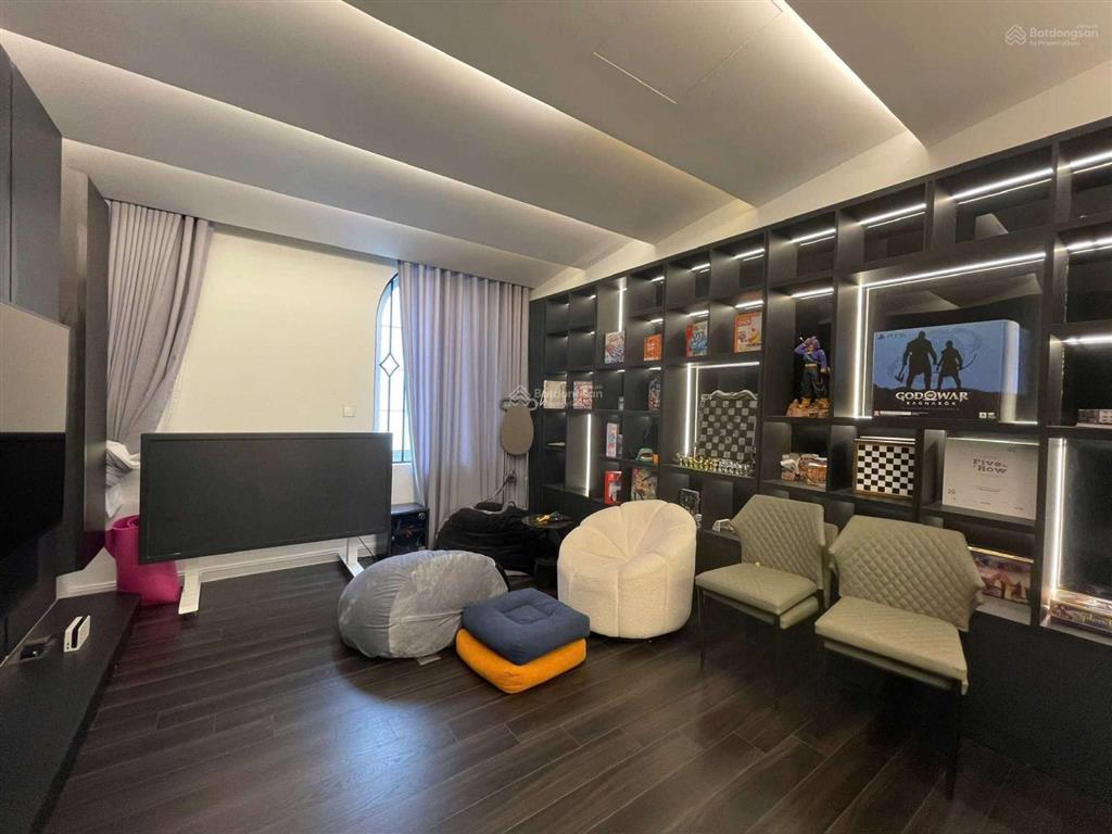 Giảm 3 tỷ còn 16 tỷ nhà 7t lô góc 73m phố sài đồng, long biên  ô tô tránh  cách 2 nhà ra mặt phố