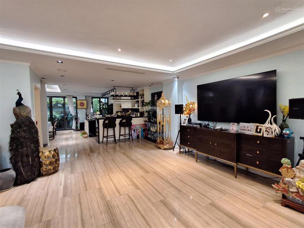 Bán tòa ccmn phố ngọc thụy, long biên 120m2 x 7t thang máy  dòng tiền 1,2 tỷ/năm 26 tỷ