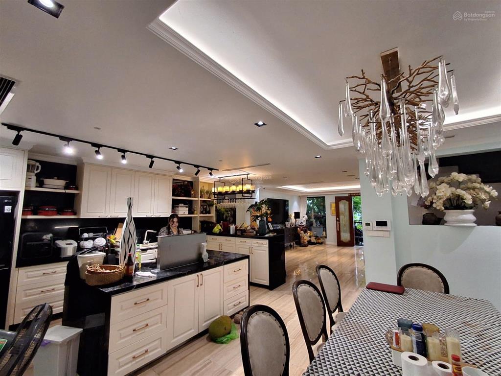 Bán tòa ccmn phố ngọc thụy, long biên 120m2 x 7t thang máy  dòng tiền 1,2 tỷ/năm 26 tỷ
