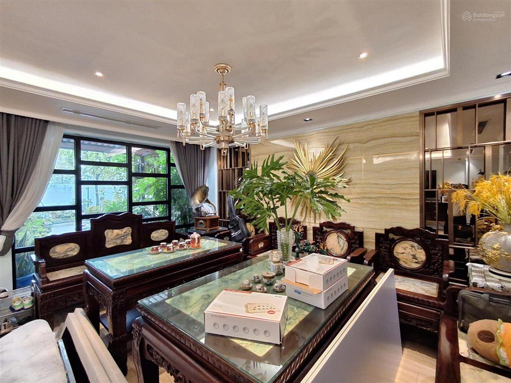 Bán tòa ccmn phố ngọc thụy, long biên 120m2 x 7t thang máy  dòng tiền 1,2 tỷ/năm 26 tỷ