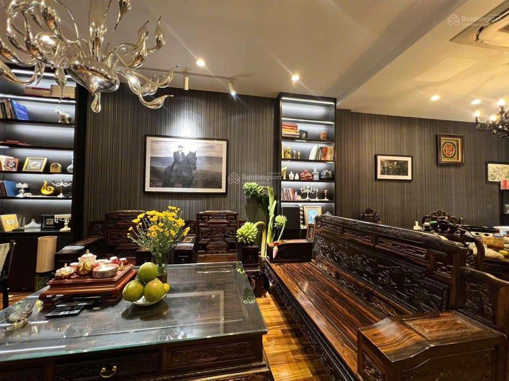 Bán tòa nhà 100m2 phố ngọc thụy, long biên  gara ô tô  thang máy  full nội thất nhỉnh 21 tỷ