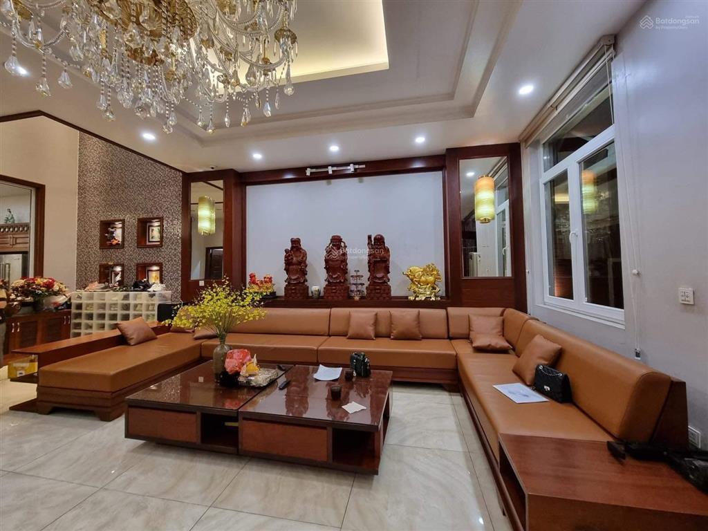 Đại hạ giá 7 tỷ nhà 80m x 6t phố nguyễn sơn, long biên ô tô vào nhà  30m ra mặt phố nhỉnh 16 tỷ.
