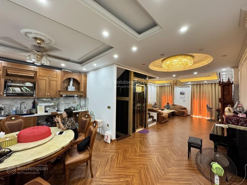 Giảm 6 tỷ còn 19.5 tỷ/100m2 toà nhà 7t thang máy phố việt hưng, long biên  ô tô vào nhà  sát phố