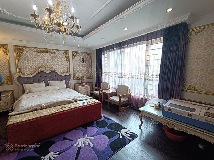 Tặng nhà bán đất 70m x mặt tiền 5.5m cách 15m đường 25m gần công viên thạch bàn, long biên 12.5 tỷ