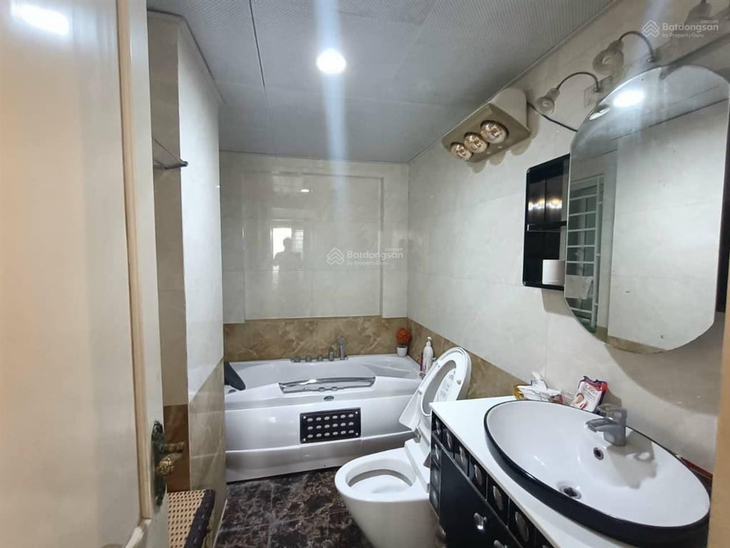 Tặng nhà bán đất 70m x mặt tiền 5.5m cách 15m đường 25m gần công viên thạch bàn, long biên 12.5 tỷ