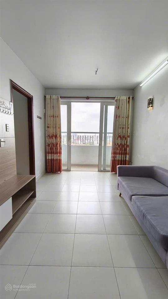 Bán căn hộ chung cư tại căn hộ quang thái, chỉ 3 tỷ vnd, 63 m2, 2pn + 2wc  sổ hồng.
