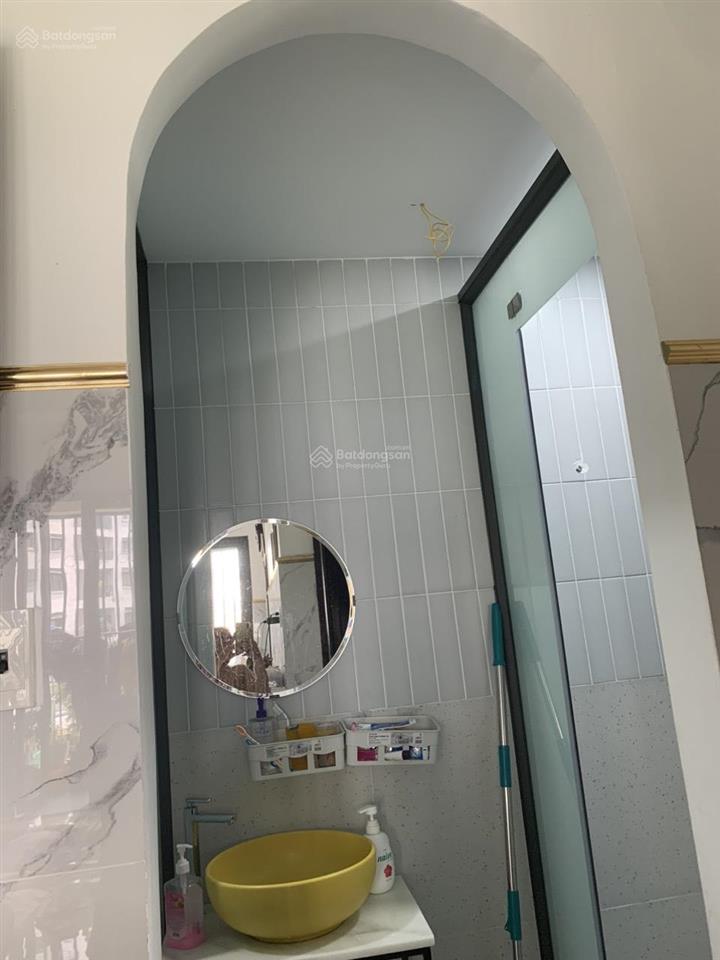 Bán ch 2pn, 2wc tại chung cư 312 lạc long quân, giá 3,4 tỷ, 65m2 siêu hot uy tín
