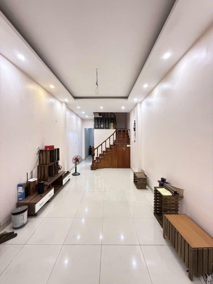 Bán nhà Lương Thế Vinh 50m², phân lô, ô tô đỗ cửa, 3T – 13.9 tỷ