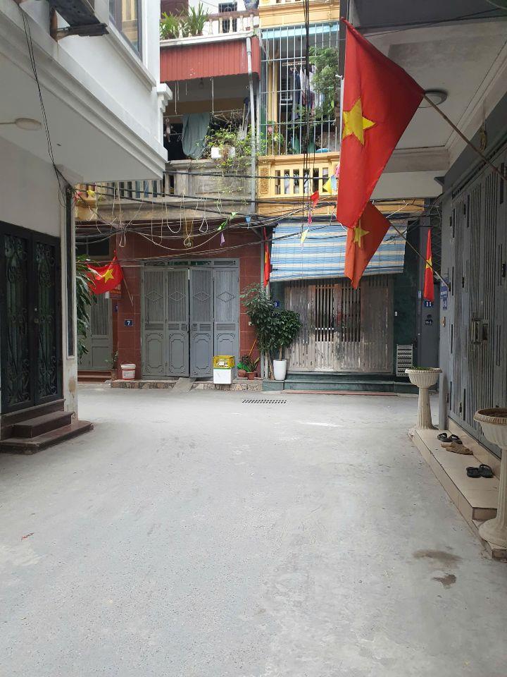 Bán nhà Lương Thế Vinh 50m², phân lô, ô tô đỗ cửa, 3T – 13.9 tỷ