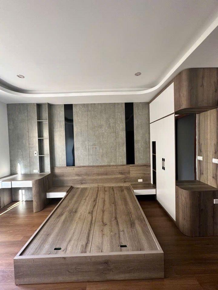 Bán nhà phố Khương Đình – Gần phố, 32m², 6 tầng thang máy, nhà đẹp ở ngay, giá 9 tỷ