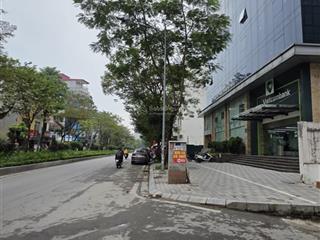 Lạc long quân | lô góc hiếm | mặt ngõ ô tô | gần hồ tây