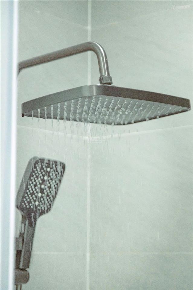 Tòa căn hộ 7 tầng mỹ khê, sơn trà, 11 phòng lớn, đang cho đơn vị vận hành thuê 90tr, giá 2x tỷ