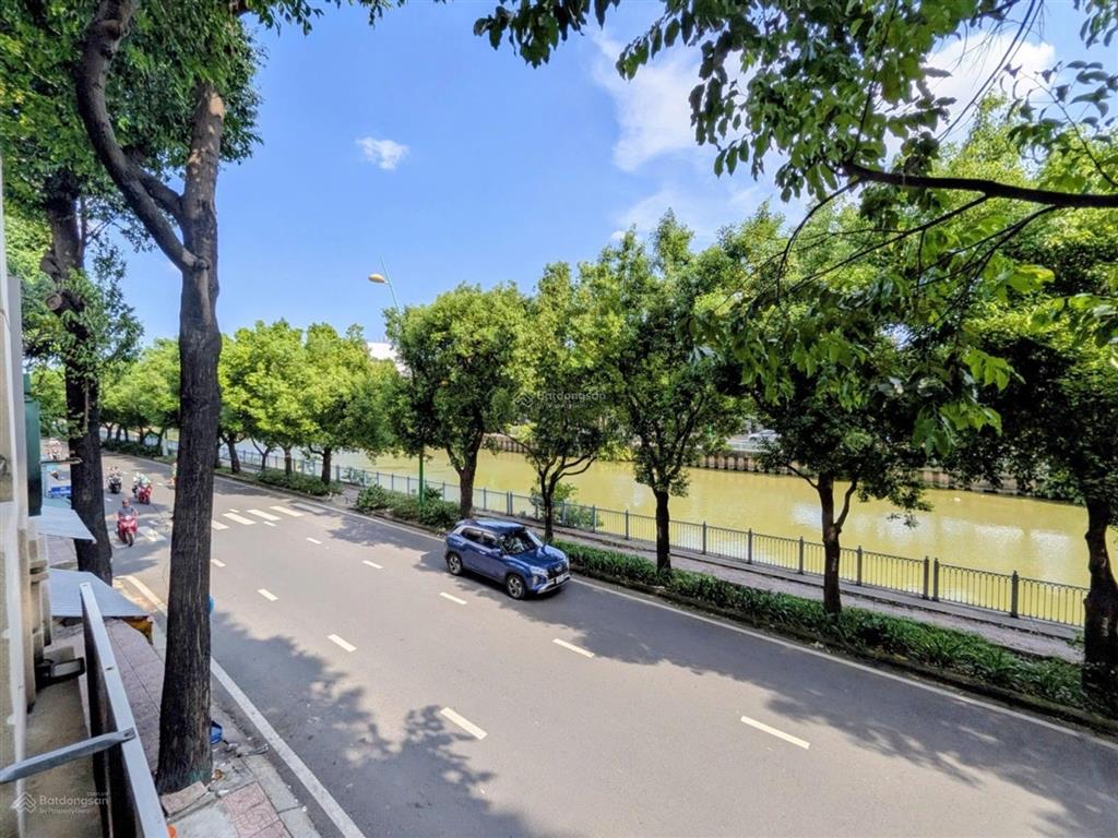 (q.phú nhuận)  mặt phố trường sa  hoàng sa  60m  4 tầng  giá nhỉnh 20 tỷ