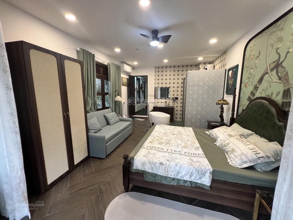 (q.phú nhuận)  nguyễn trọng tuyển  76m2  5tầng  nhà xây btct  thang máy  khu vip sát q.1, q.3