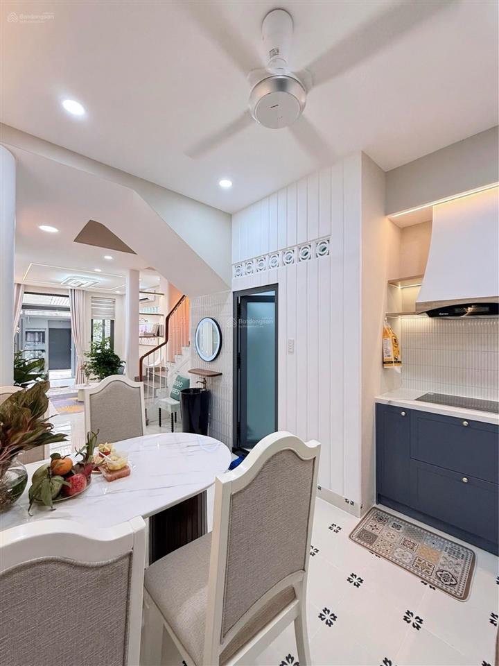 Căn hộ phú nhuận  phan đình phùng  56m2  4 tầng  full nội thất mới vào ở ngay  sát quận 1.