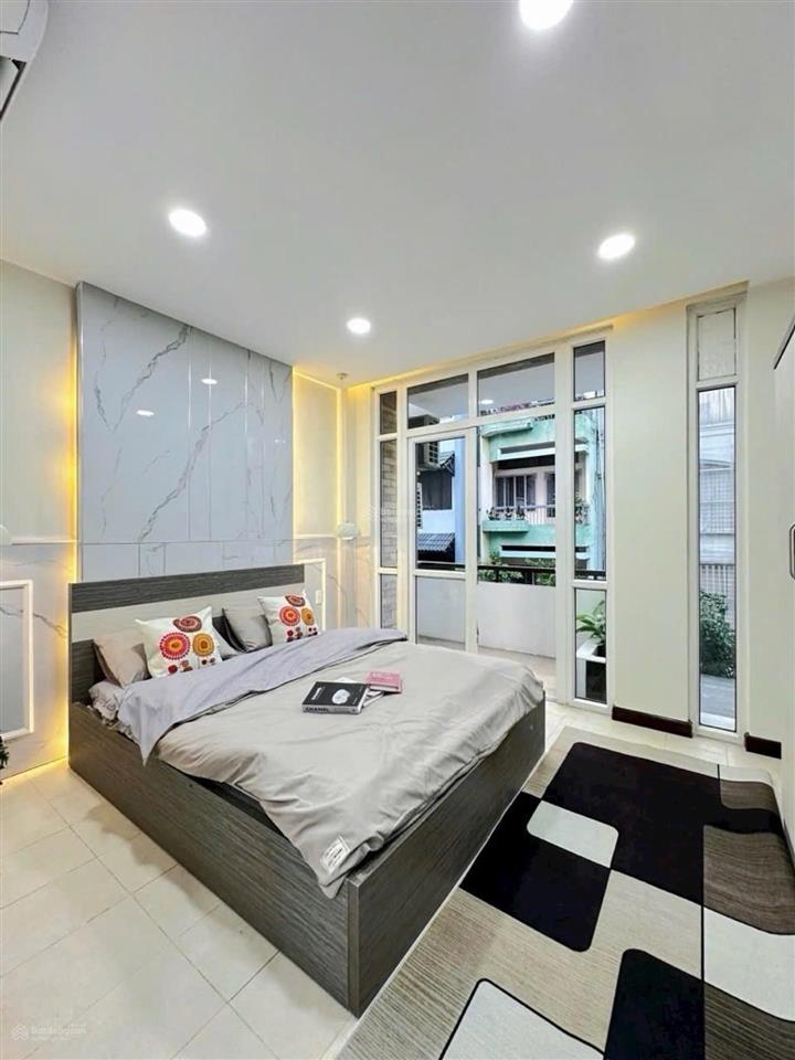 (q.phú nhuận)  phan đăng lưu  99m2  5tầng  chủ xây cực tâm huyết  giám 2tỷ  dòng tiền 30tr/th