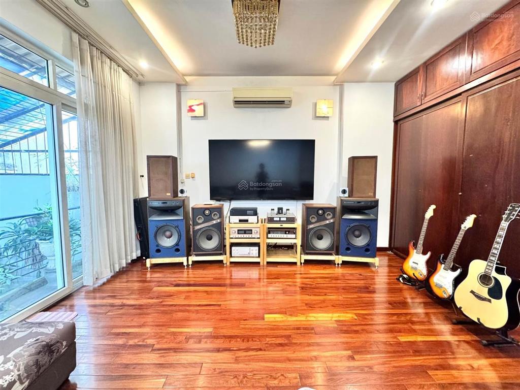 (q.tân bình)  trường sơn  129m2  ngang khủng  khu vip sát công viên gia định  khu quân đội.