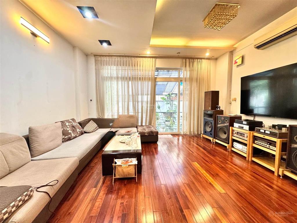 (q.tân bình)  trường sơn  129m2  ngang khủng  khu vip sát công viên gia định  khu quân đội.