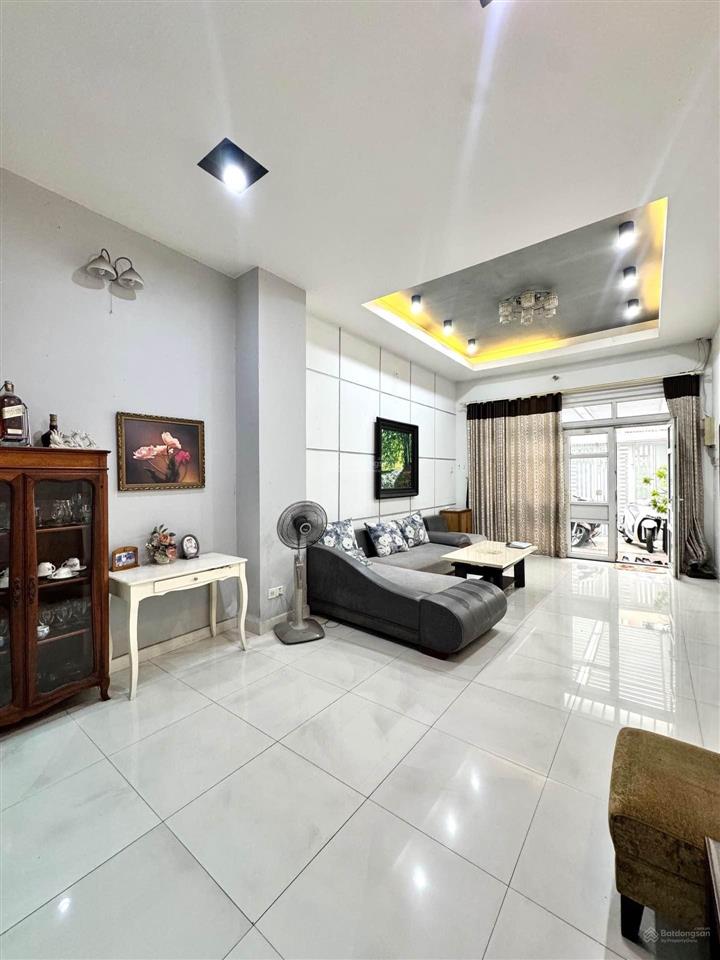 (q.tân bình)  trường sơn  129m2  ngang khủng  khu vip sát công viên gia định  khu quân đội.