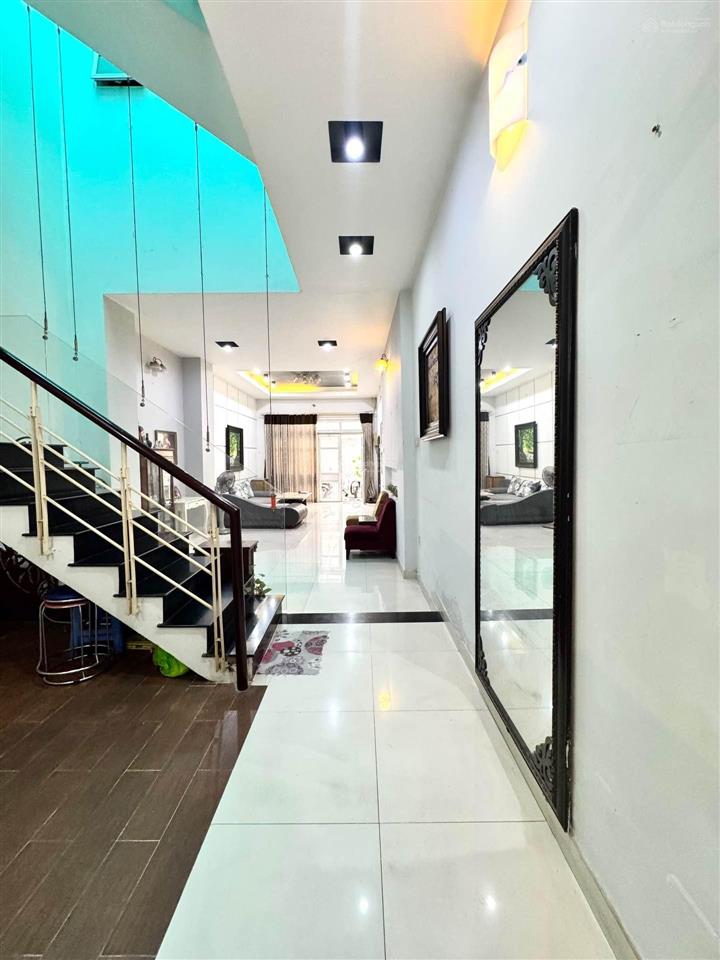 (q.tân bình)  trường sơn  129m2  ngang khủng  khu vip sát công viên gia định  khu quân đội.