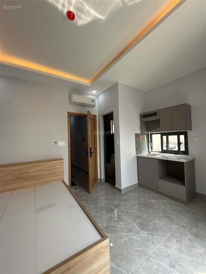 Quận phú nhuận  đường phan xích long  60m2  ngang 4,5m  4 tầng  5pn  nở hậu nhẹ  thang máy
