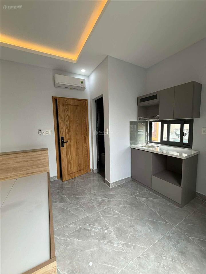 Quận phú nhuận  đường phan xích long  60m2  ngang 4,5m  4 tầng  5pn  nở hậu nhẹ  thang máy
