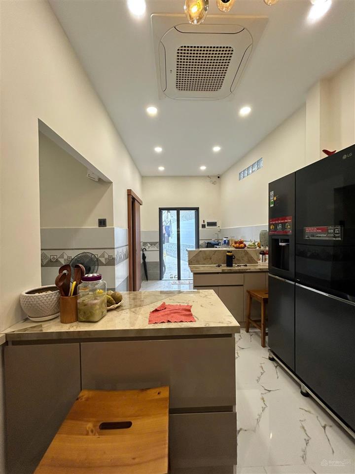 Bán nhà mt ngô đức kế nở hậu 8m6, phường bình thạnh  gpxd 9 tầng  cho phép công chứng dài hạn