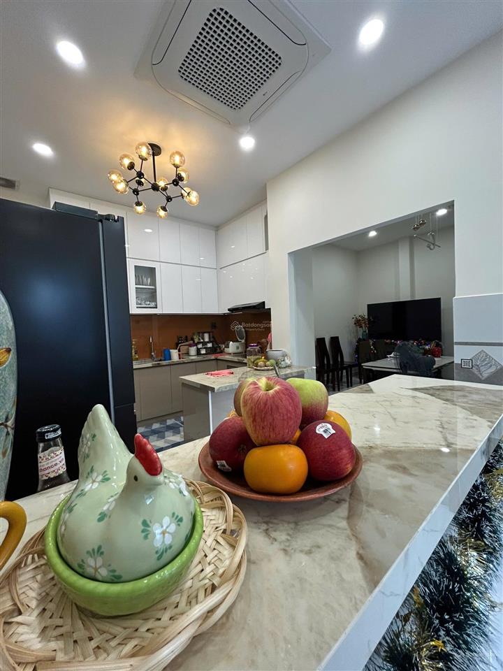 Bán nhà mt ngô đức kế nở hậu 8m6, phường bình thạnh  gpxd 9 tầng  cho phép công chứng dài hạn