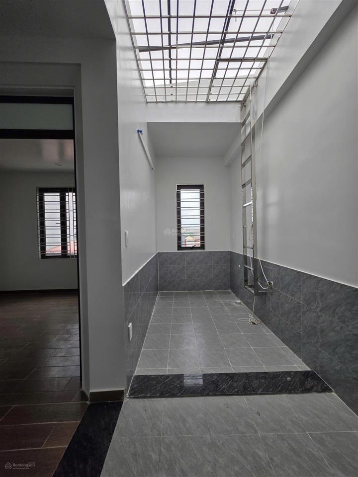 Bán nhà mặt ngõ phố trung tâm lạch tray