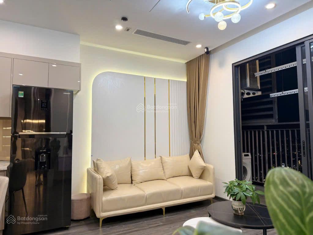 Bán căn 1pn+ tầng cao, full đồ đẹp, căn hộ view hồ ngọc trai mà giá có 3,8tỷ  0868 984 *** xem nhà
