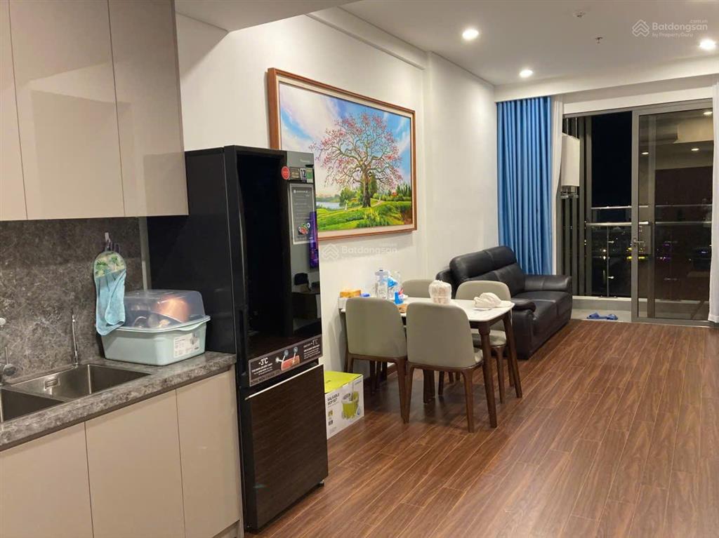 Cho thuê ch 2pn2wc, phân khu cao cấp masteri ch full đồ, tầng trung, view hồ điều hòa  0868 984 ***