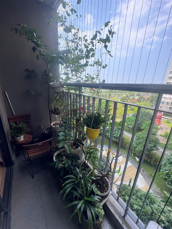 Bán căn 1pn+ tầng trung, view thoáng giá tốt thị trường 2ty860  0868 984 ***