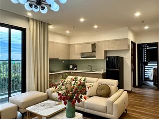 Cho thuê căn hộ 3pn 96m2 full đồ luxury, view hồ, giá 20tr  xem nhà 0868 984 ***
