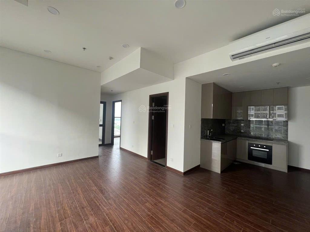 Cho thuê gấp cc căn góc masteri waterfront, tầng trung, view hồ và biệt thự, 64m2, 9,5 triệu vnd