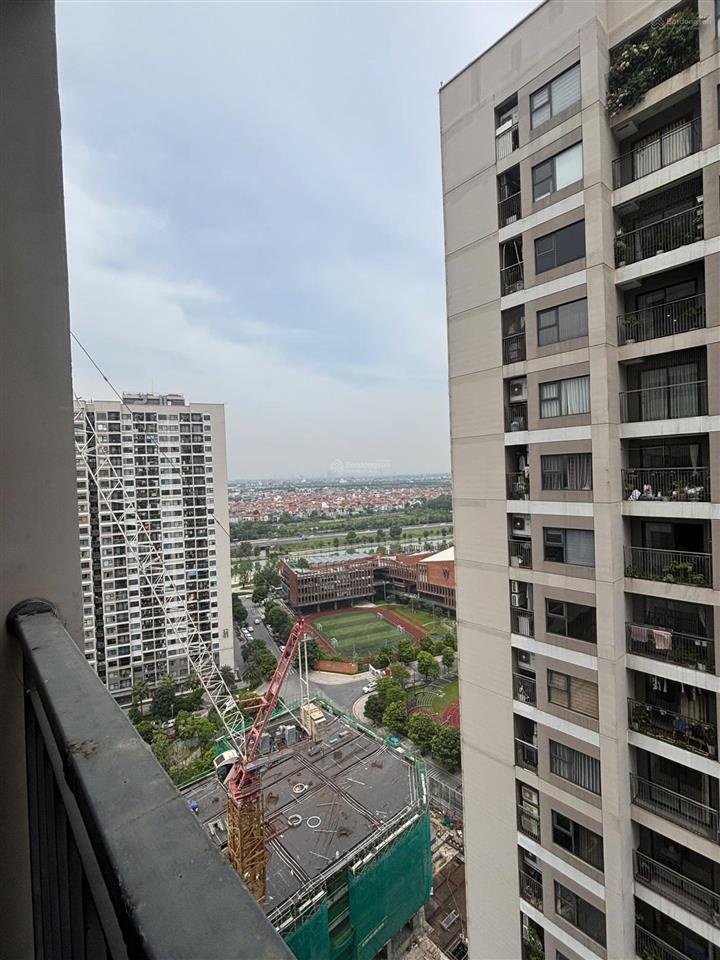 Chính thức căn 3pn đã về, giá bằng căn 2pn 2wc lúc đỉnh, giá 4 tỷ 350.  0868 984 ***